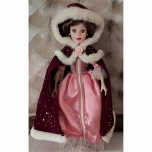 Disney Princess Brass Key Keepsakes | Belle Porcelain Doll | 2002